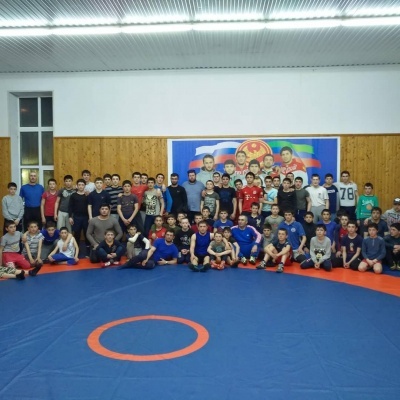 Мероприятие со спортсменами школы им. Курбаналиева провели в с. Бежта