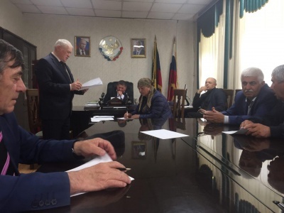 Совещание по вопросам подготовки и проведения расширенного заседания Совета старейшин провели в муниципалитете