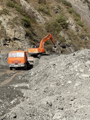 Бежтинском участке восстанавливают электроснабжение и внутрисельские дороги после ливневых дождей