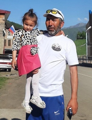 Раджабов Адель спас малолетнюю Рукию от неминуемой смерти