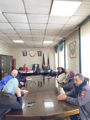 Заседание Комиссии по делам несовершеннолетних и защите их прав