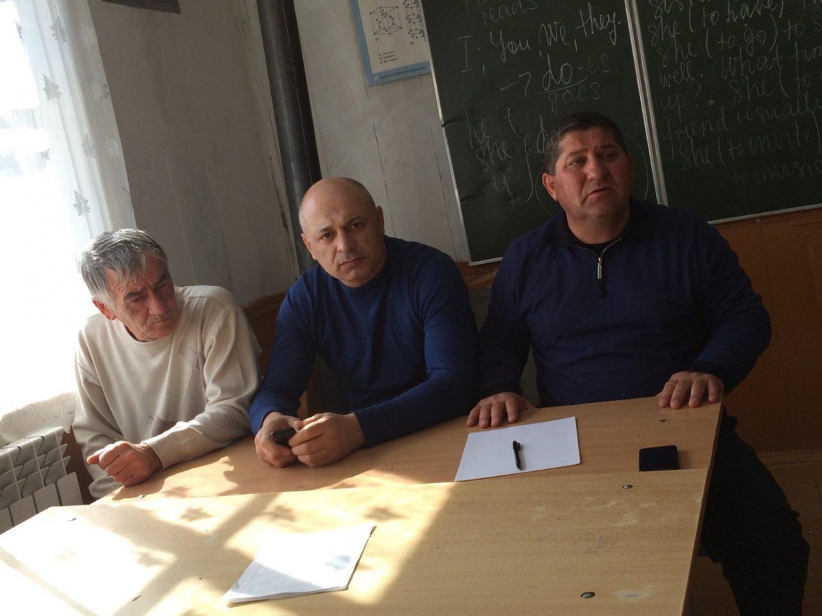 Рабочая встреча Главы МО «Бежтинский участок» Тажудина Нажмудинова с педагогическим коллективом Балакуринской СОШ